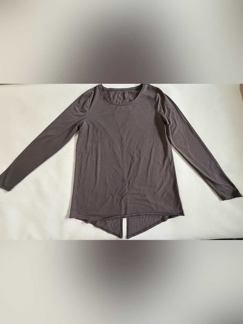 Athleta Gray Long S,eeve Top With Split Back Hem Soft Athletic Layer